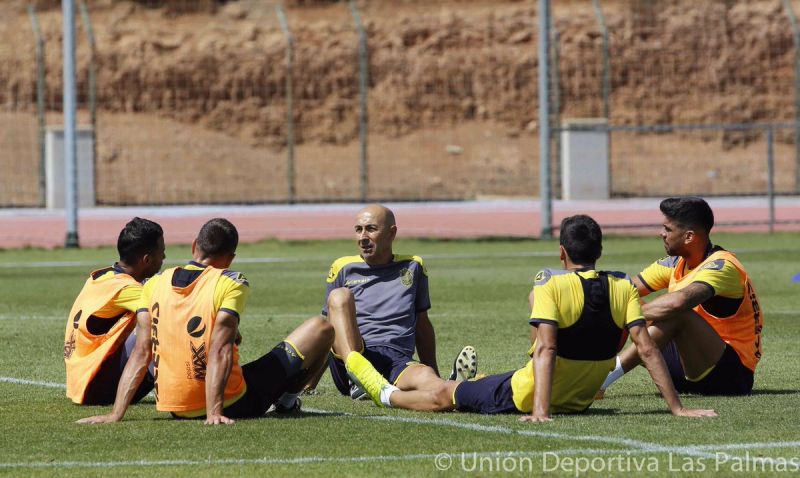 El míster y los capitanes