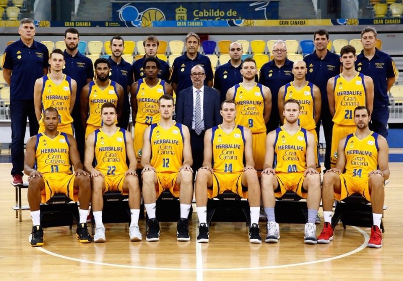 Los 12 magníficos del Granca y el nuevo presidente