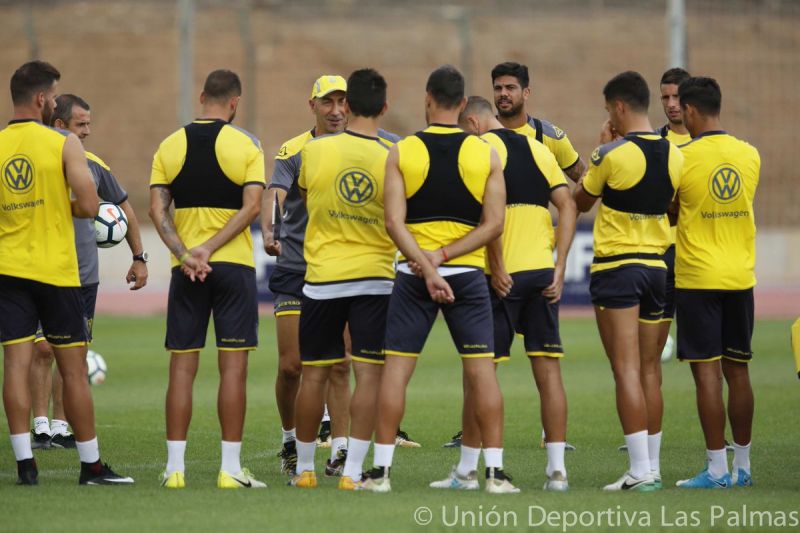 Convocatoria: Vuelven Vitolo y Remy, caen Ximo y Aythami