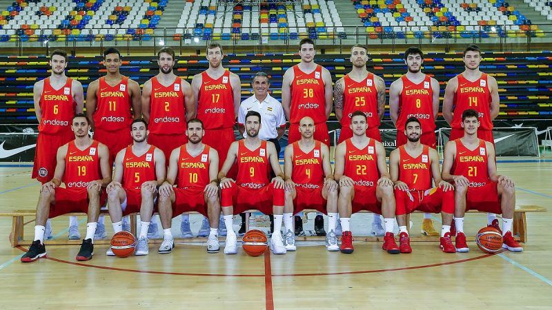 Foto de familia con tres amarillos