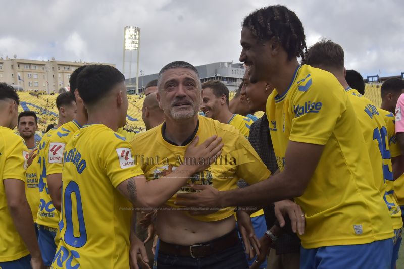 Las lágrimas de un entrenador triunfal