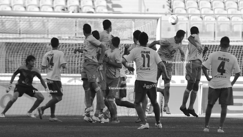 UD-Huesca y el sello de Jorge y Luis Helguera