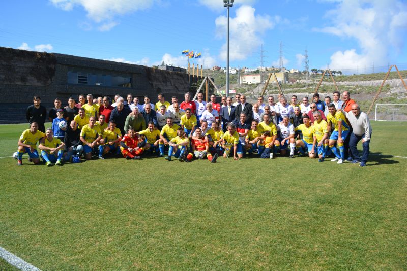 1-0: Robaina resuelve el derbi de veteranos