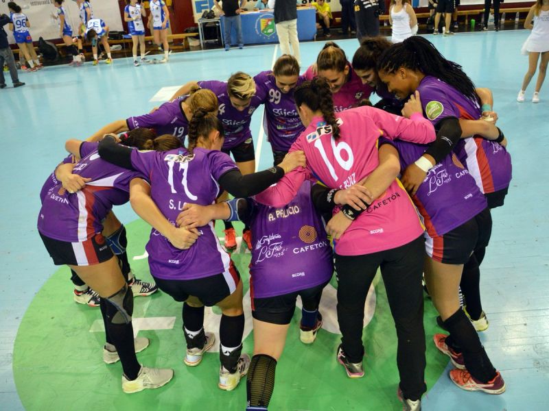 Sorpresa: el Rocasa cae en cuartos de final (19-24)