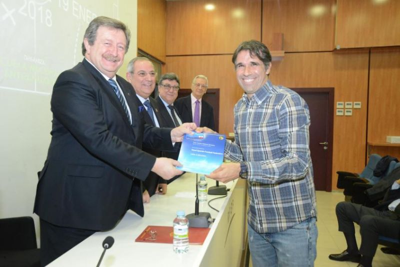 Valerón se acerca a la Licencia UEFA-Pro