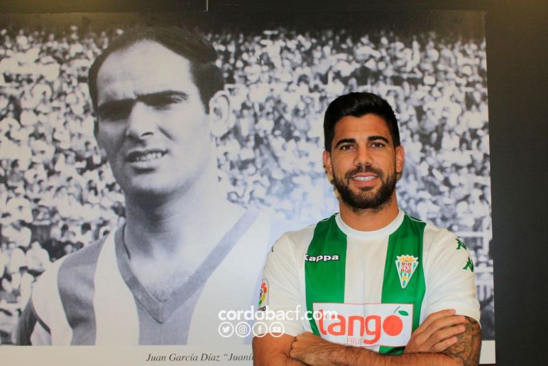 Aythami, blanquiverde hasta 2020