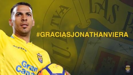 La UD rinde honores en la despedida de Viera