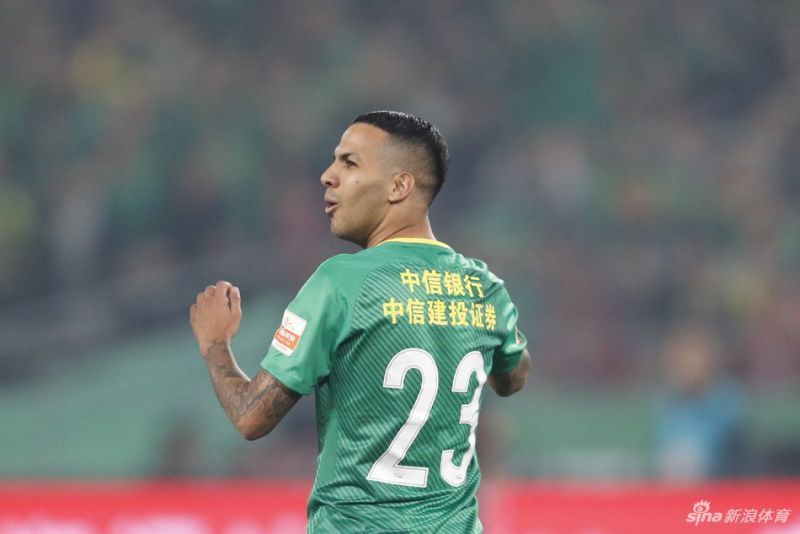 Jonathan Viera marca su primer gol en China