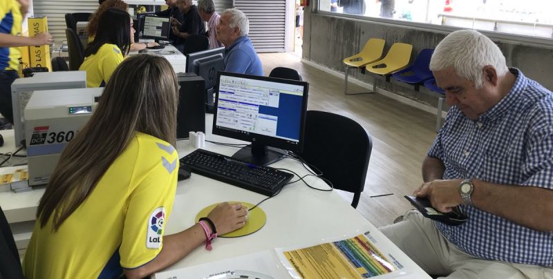 La UD supera la frontera de los 2.200 abonados