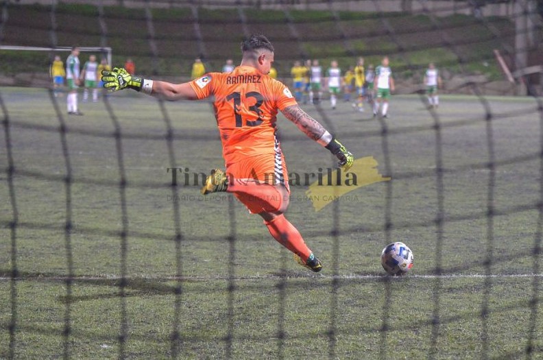 Las Palmas C vuelve a la Liga dos meses después