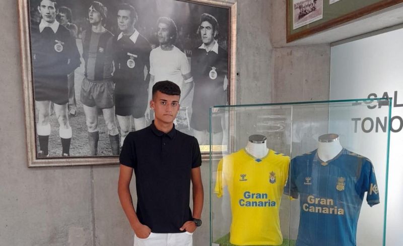 El CD Sobradillo, orgulloso por el pase a la UD del goleador Dayron Oval