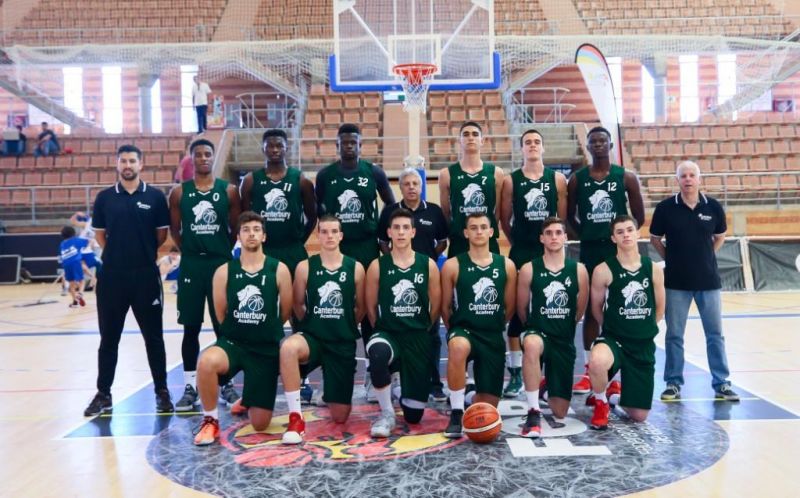 Canterbury gana el derbi junior del Campeonato de España