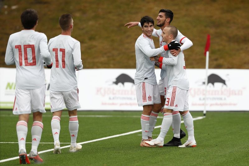 2-7: Rafa Mir anotó dos goles más con la Rojita