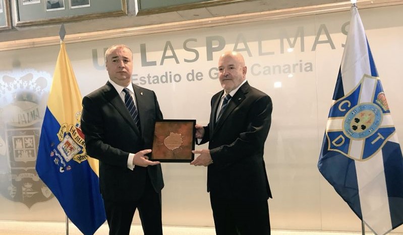 "Si ascendemos juntos será fiesta en toda Canarias"