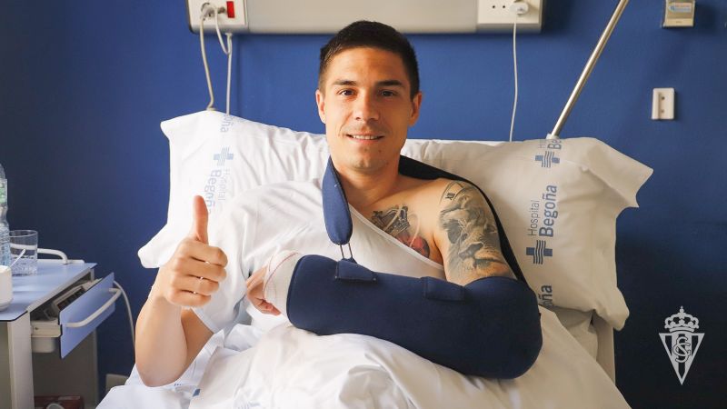 Abelardo se enfada con sus jugadores y los envía a la ducha