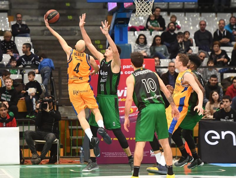 88-75: Laprovittola destruye la moral del Granca