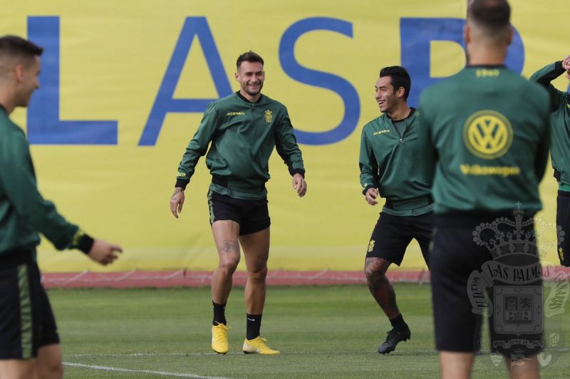 Blum entra en convocatoria y es duda para el once 