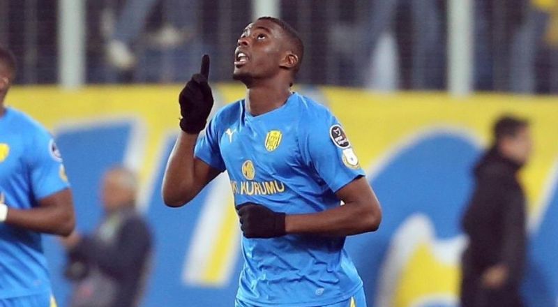 Sacko se estrena con un golazo en el Ankaragucu