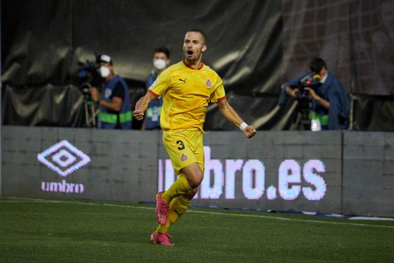 1-2: Girona, más cerca de Primera que el Rayo