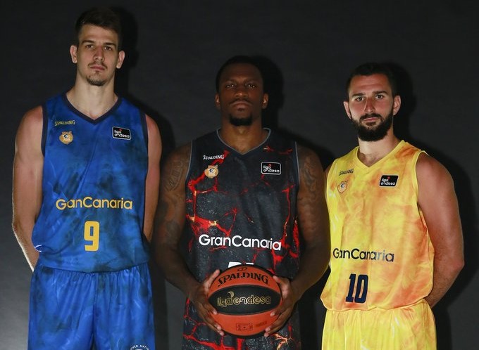 Fuego en las camisetas del Granca