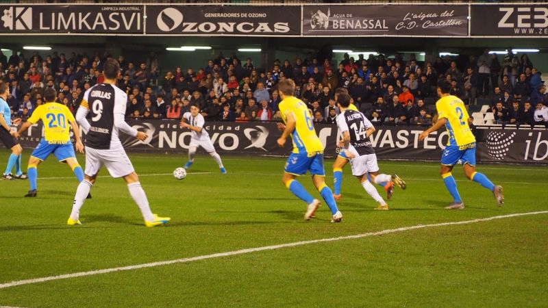 0-2: Juan y Mesa apagan la llama  de Castalia