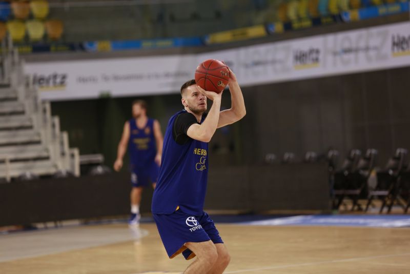 El Granca espera en Turquía un duelo de francotiradores 