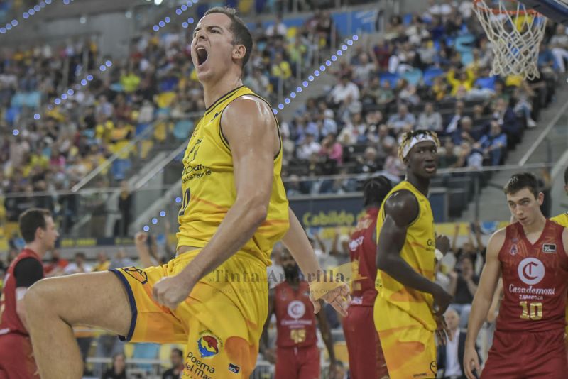 88-72: El Granca se engancha a la euforia en el Arena