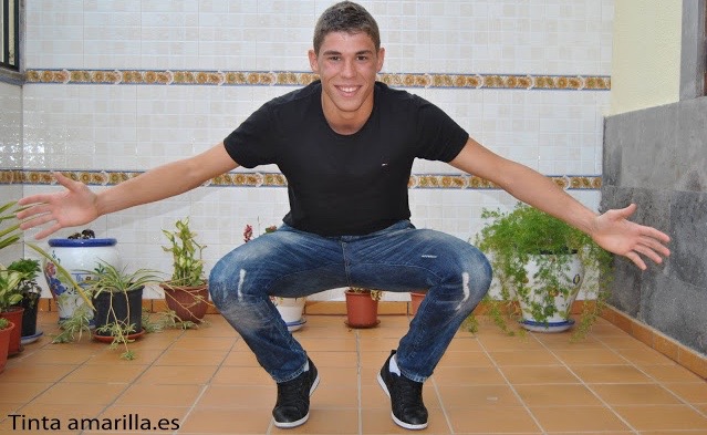 Raúl va en búsqueda de su sonrisa