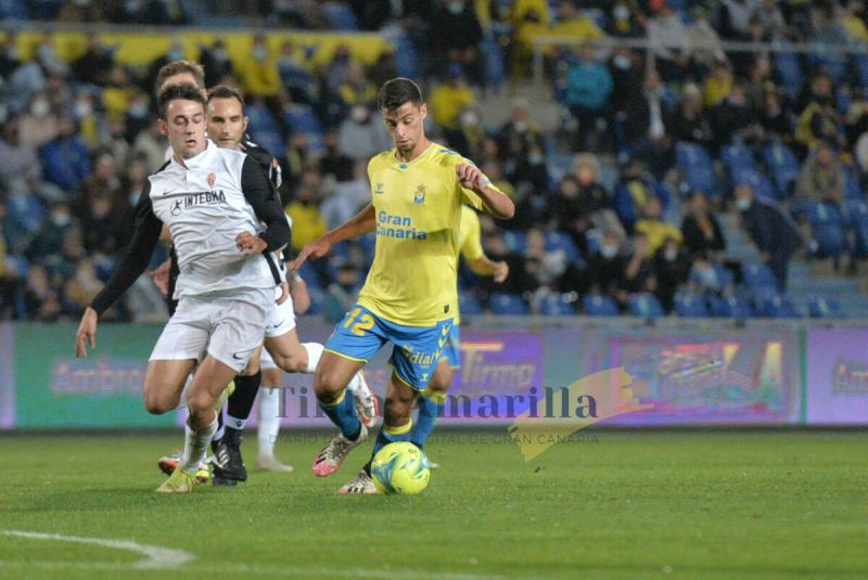 La UD Las Palmas, en lo más alto del podio de la posesión en Segunda 