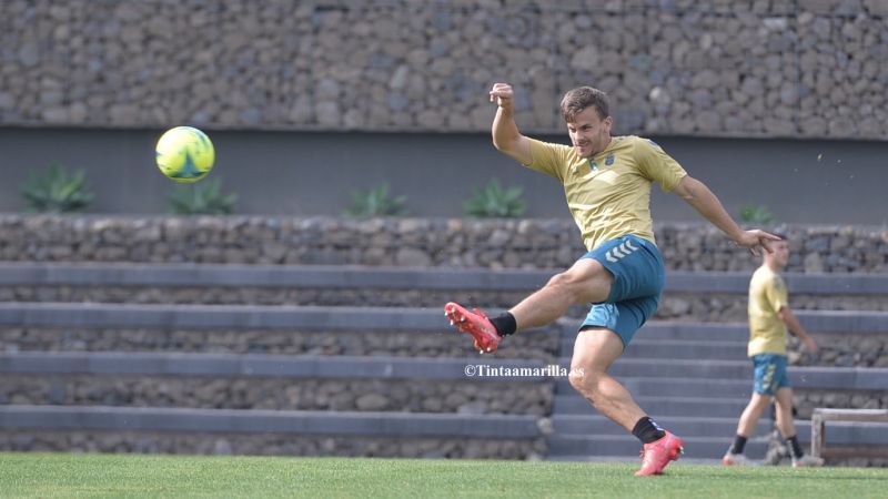 "Con el equipo que tenemos creo que vamos a ascender"