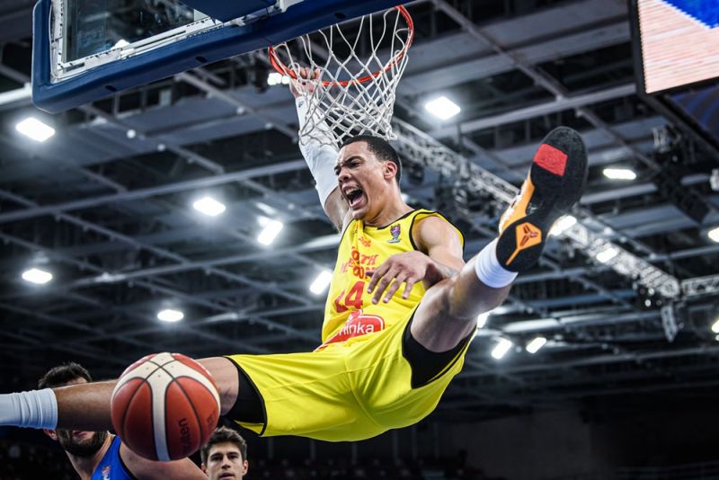 Espectacular debut de Wiley con Macedonia del Norte