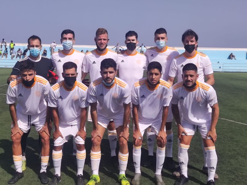 El Universitario sigue a la caza del Estrella