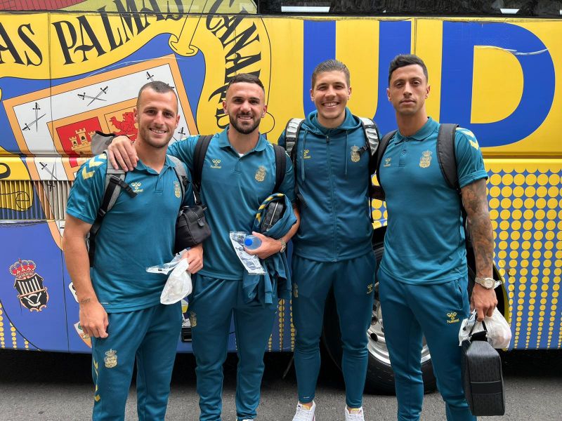 Unai Veiga y David Vicente, entre los viajeros a Alcorcón