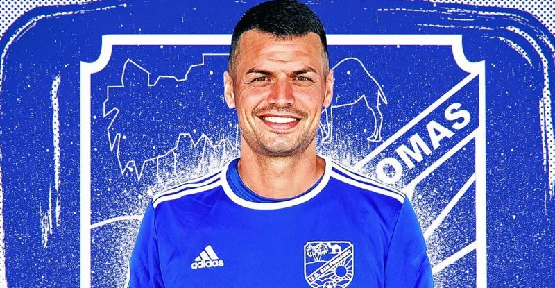 Hora de renovaciones en los equipos canarios