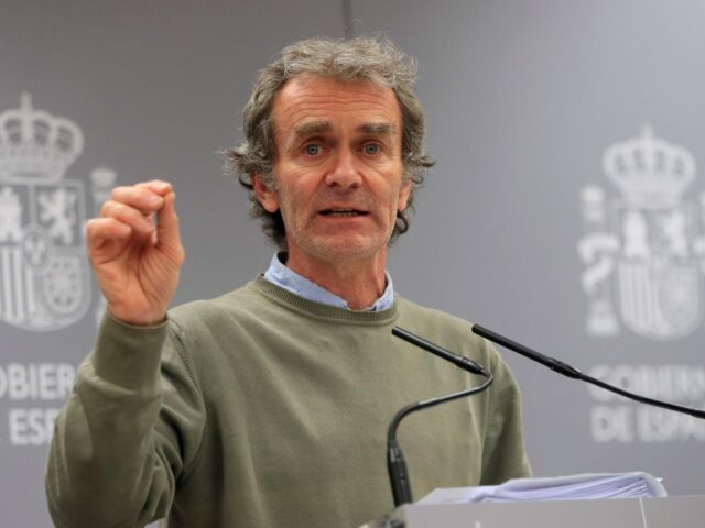 "Los expertos dicen que la vacuna llegaría a final de año"