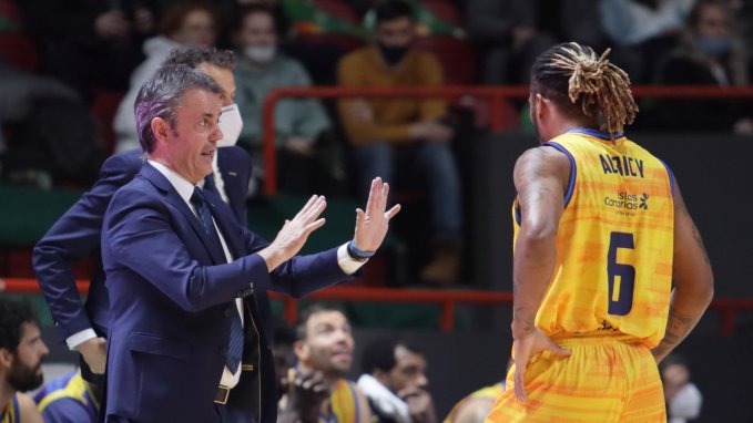 Fisac admite que "con dos derrotas estamos en problemas"