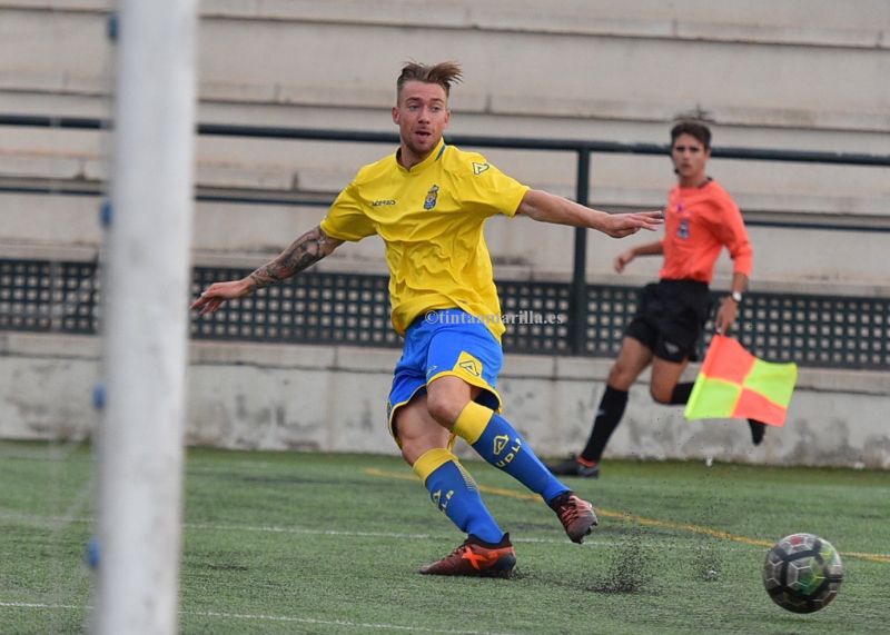 2-0: Las Palmas Atleti fue mejor; el Castilla fue letal