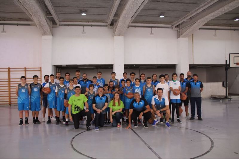 Una escuela de basket para niños con Trastorno de Espectro Autista