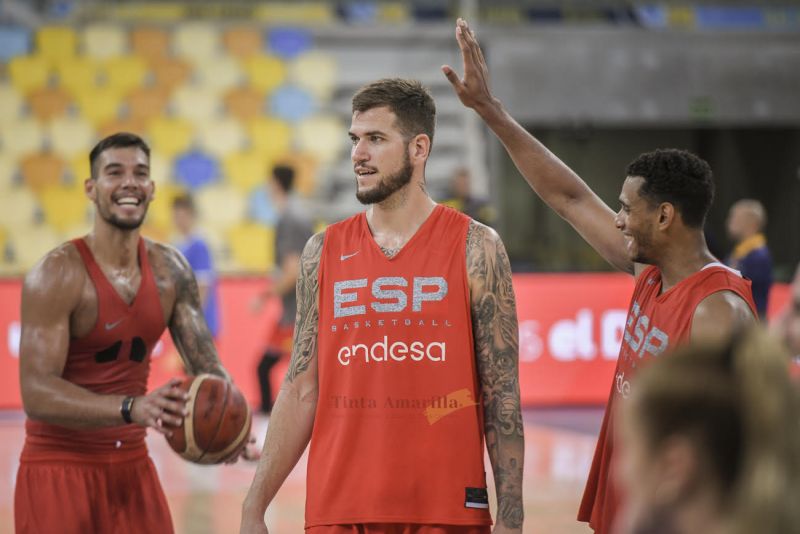 Scariolo convoca a dos grancanarios en su primera lista