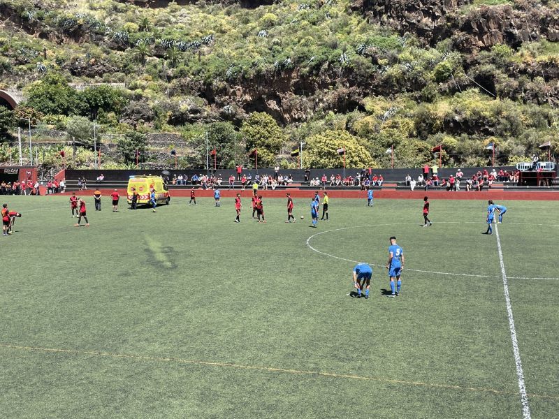 Liderato en solitario y susto para el Mensajero