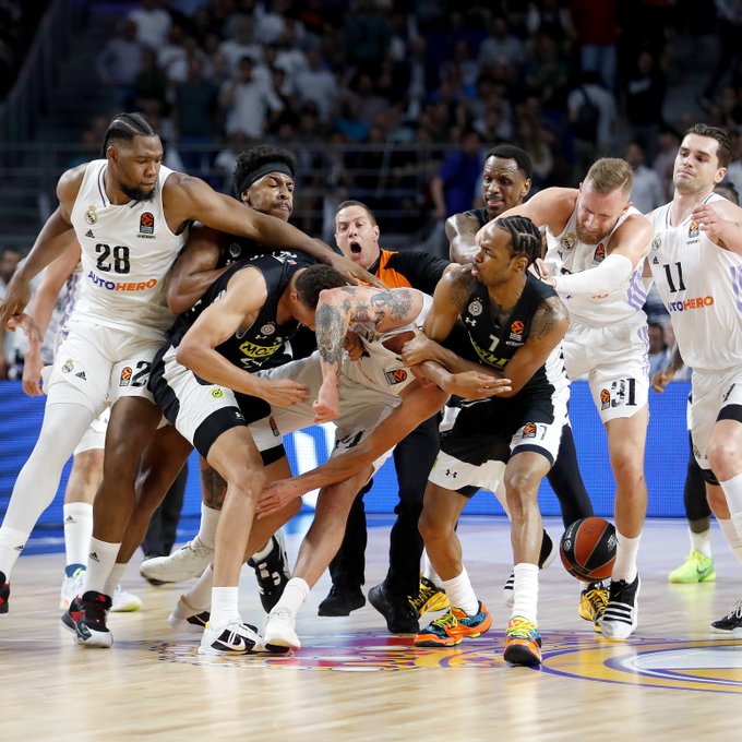 Protesta de Lakovic, 4 partidos; lucha libre de Yabusele, 5