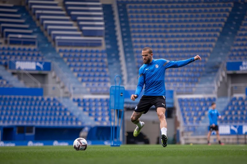 El Alavés viaja con 25 futbolistas y 500 aficionados