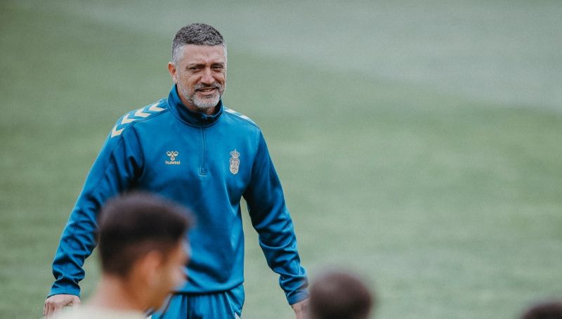 "No vamos a reservar a nadie por las tarjetas"