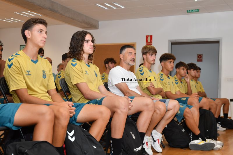 García Pimienta, como un juvenil