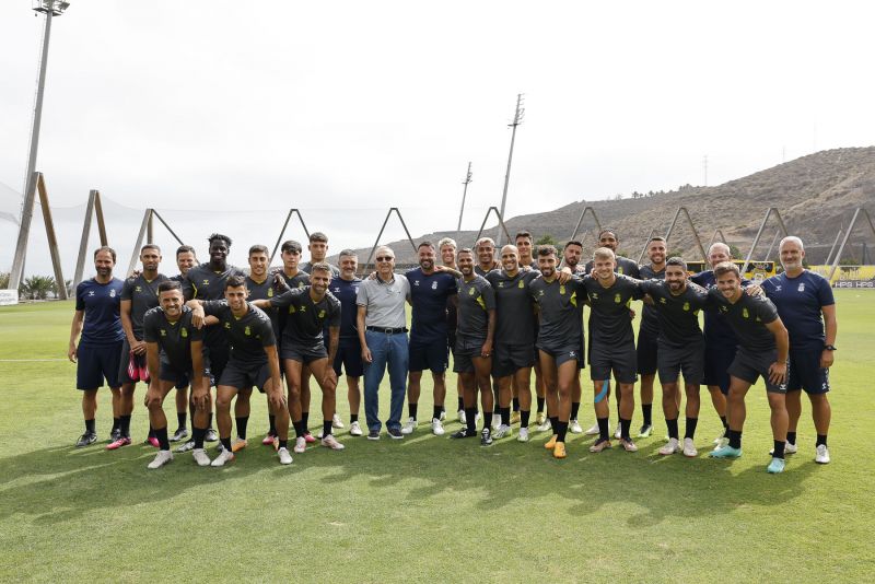 Germán Dévora expresa a la plantilla sus deseos de una buena temporada