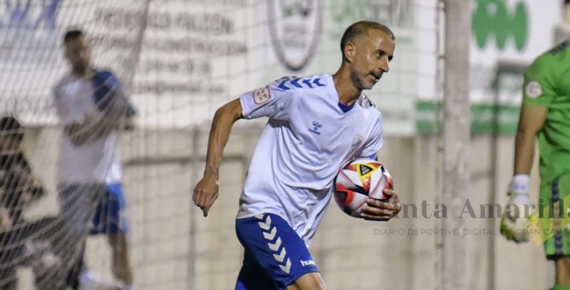 3-2: David González rompe la esperanza del Arucas en el minuto 90