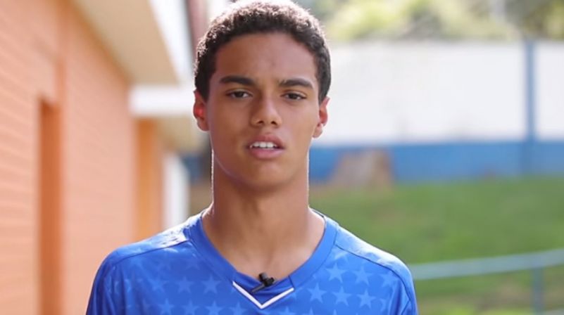 Una idea del Elche con Jesé, Blanco, los hijos de Guerrero y Ronaldinho, ...