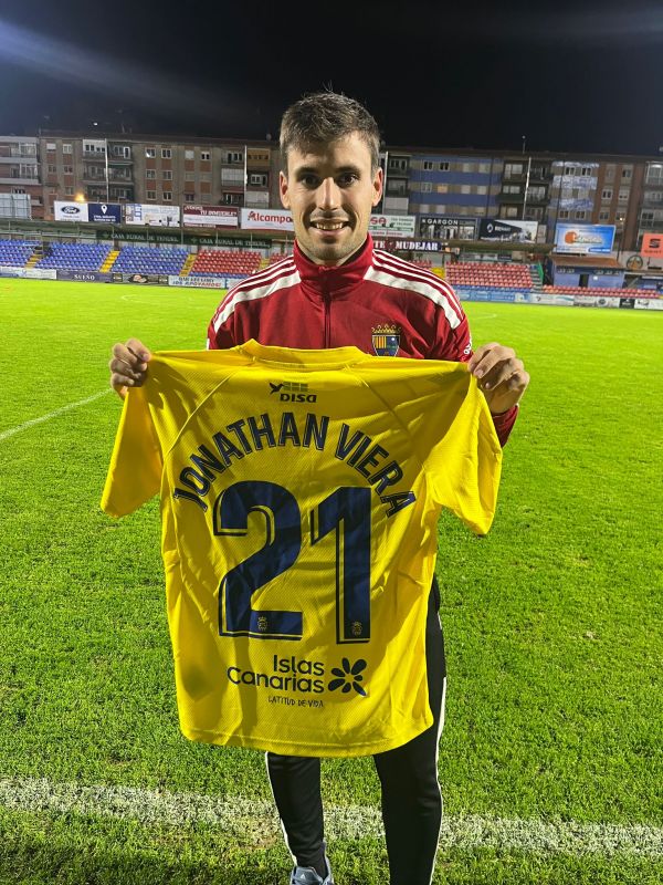 El detalle del 21 con un rival del Teruel