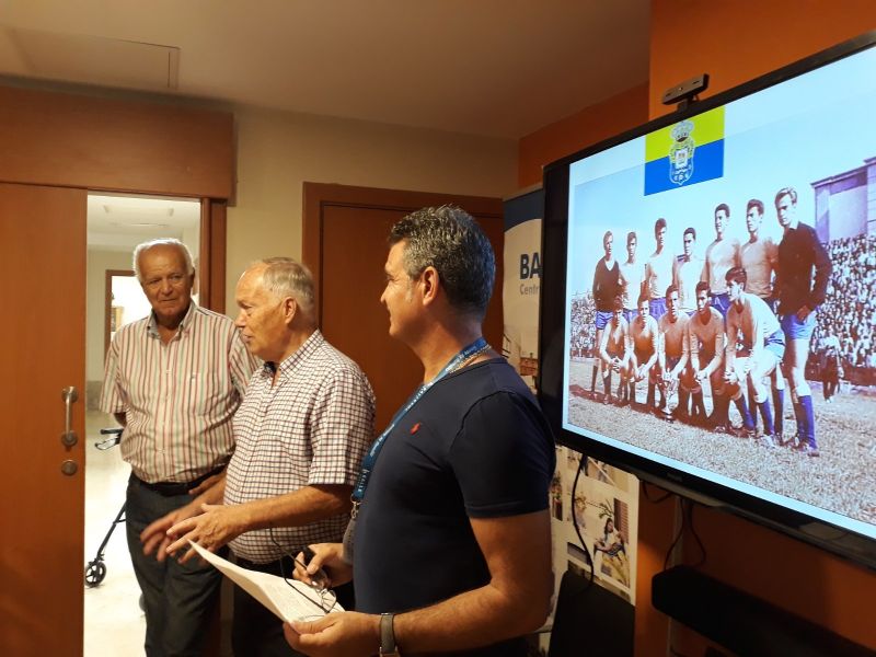 Charla de Paco Castellano