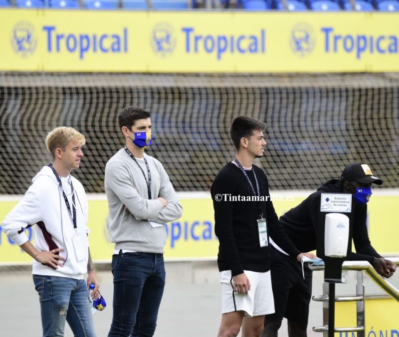 Los que esperan en la recámara